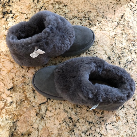 UGG Grey Bailey Button Boots Original Ugg Box & Tissue NWT - Picture 8 of 15